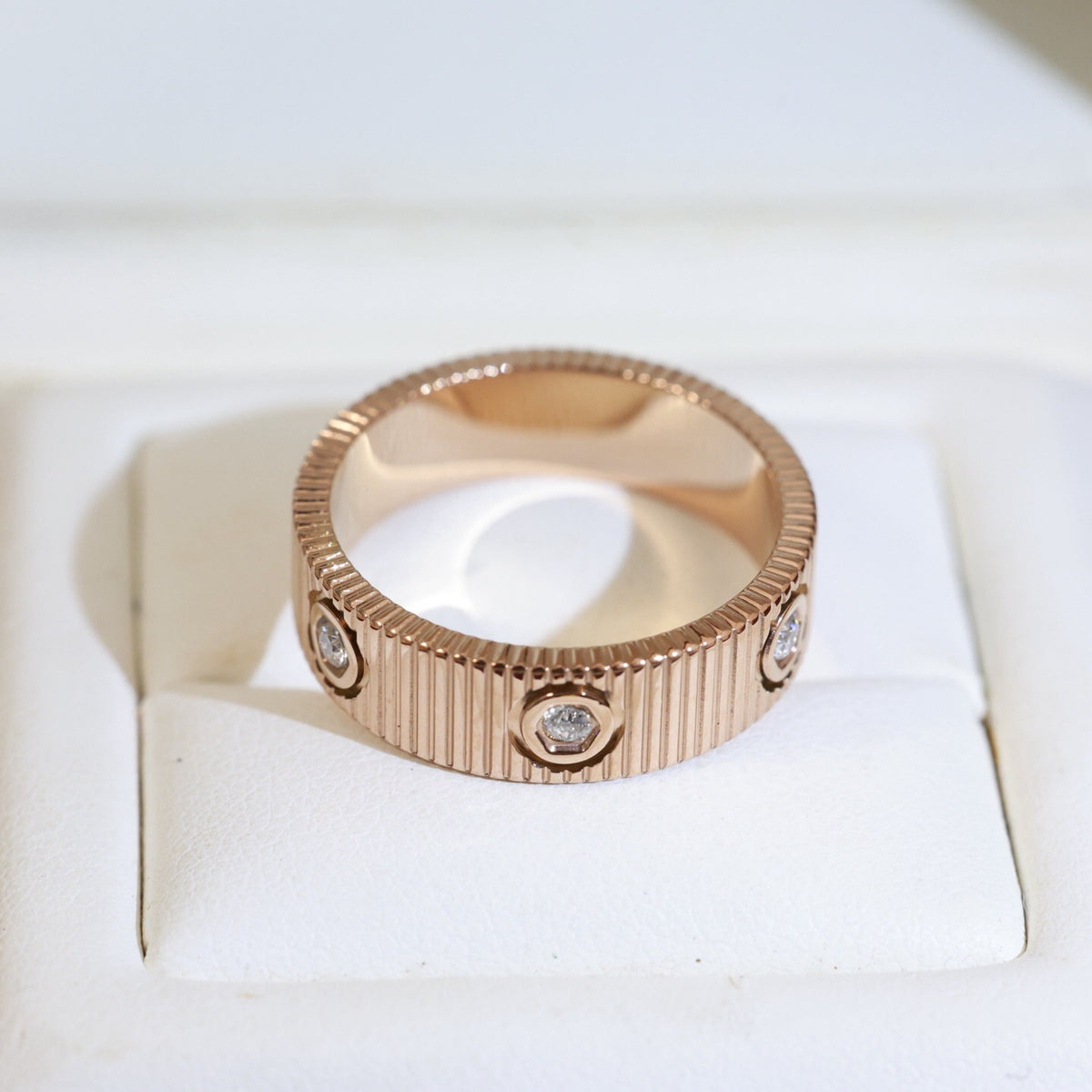 [Riva Jewelry]LOVE 6.5MM UNLIMITED 6 DIAMONDS RING