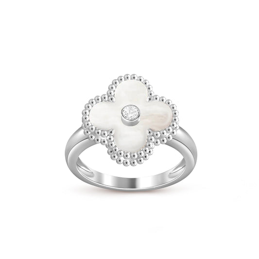 [Riva Schmuck]RINGKOLLEKTION AUS WEISSGOLD MIT KLEEBRAUT-DIAMANTEN