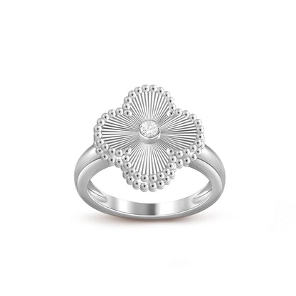 [Riva Schmuck]RINGKOLLEKTION AUS WEISSGOLD MIT KLEEBRAUT-DIAMANTEN