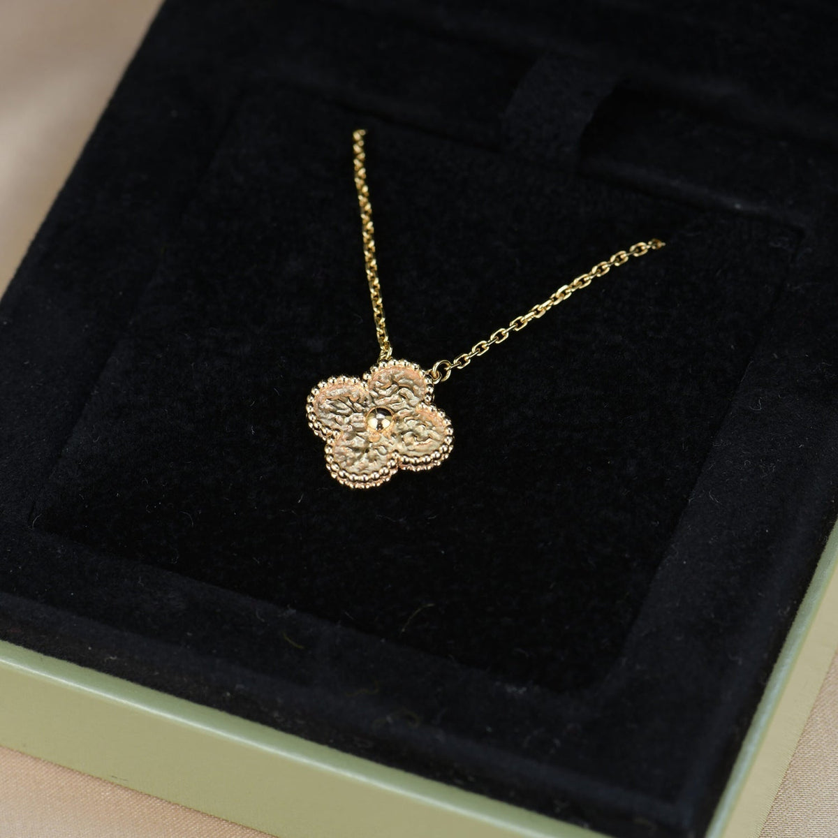 [Riva Jewelry ]CLOVER 15MM  BRONZING NECKLACE