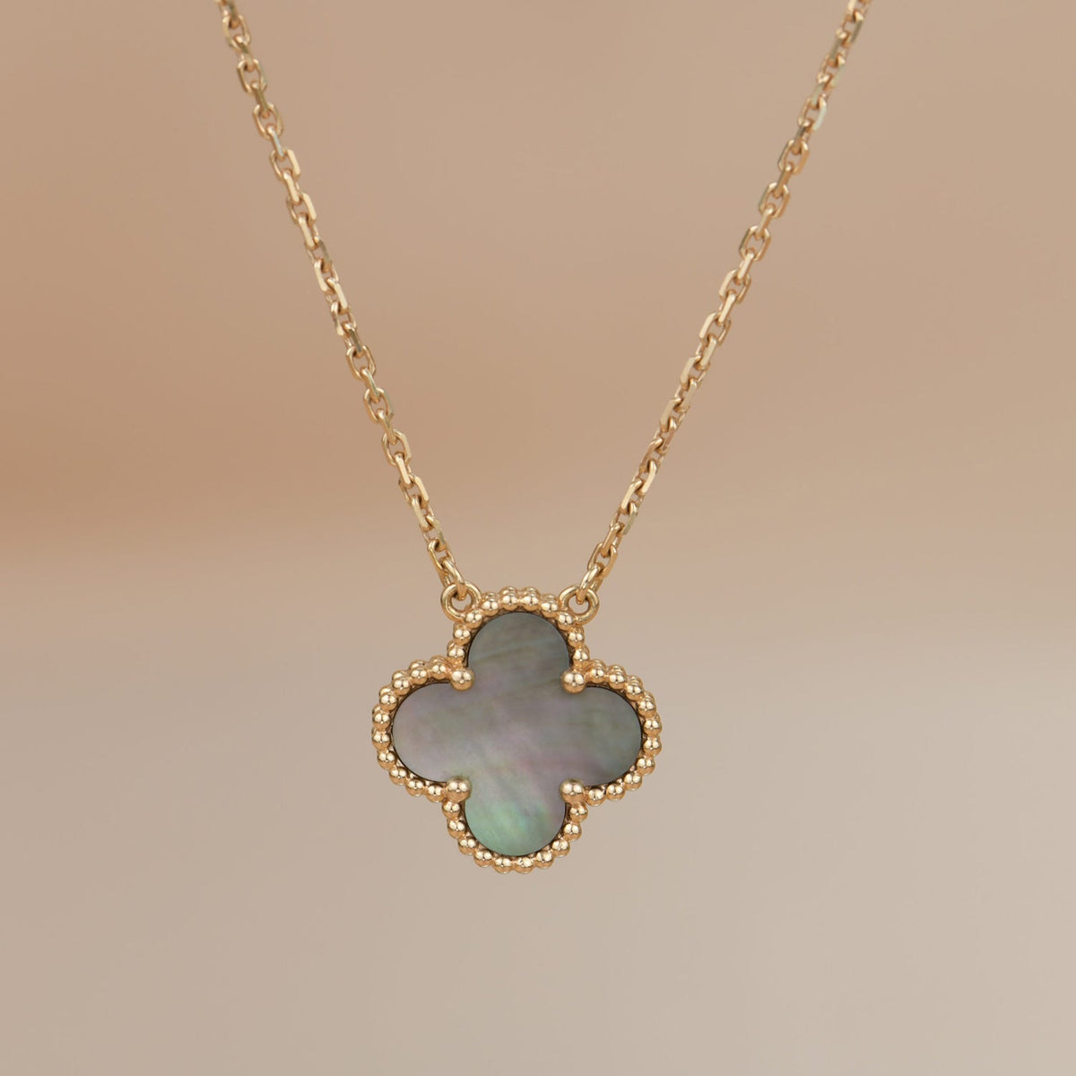[Riva Jewelry ]CLOVER 15MM  GRAY MOTHER OF PEARL NECKLACE