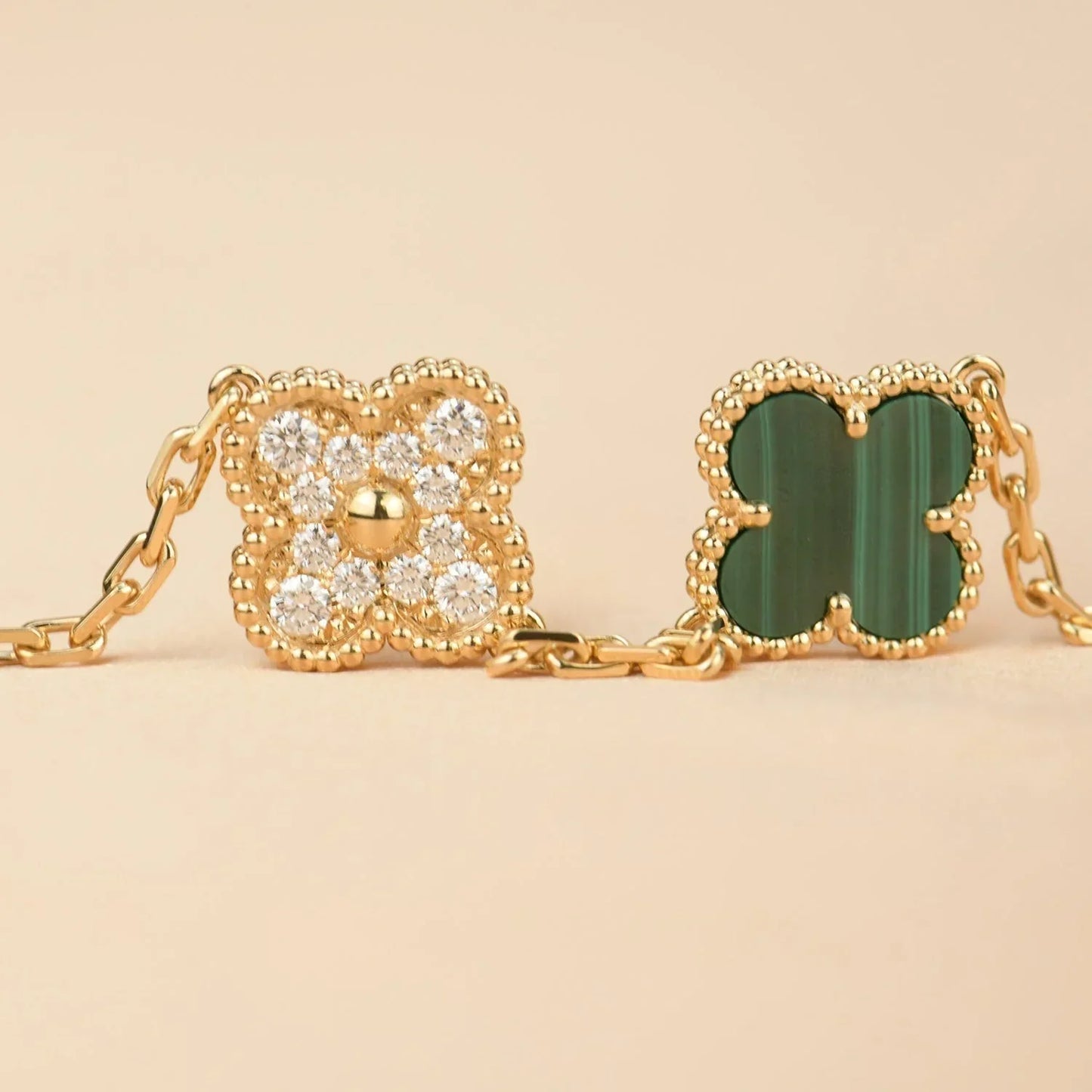 [Riva Jewelry]ラッキー クローバー 5モチーフ ブレスレット - マラカイト コレクション