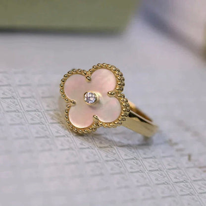 [Riva Jewelry ]CLOVER PINK MOP RING GOLD DIAMOND