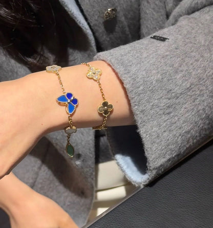 [Riva Jewelry]FRÜHLINGSZAUBER SCHMETTERLING & BLUMEN-CHARM-ARMBAND