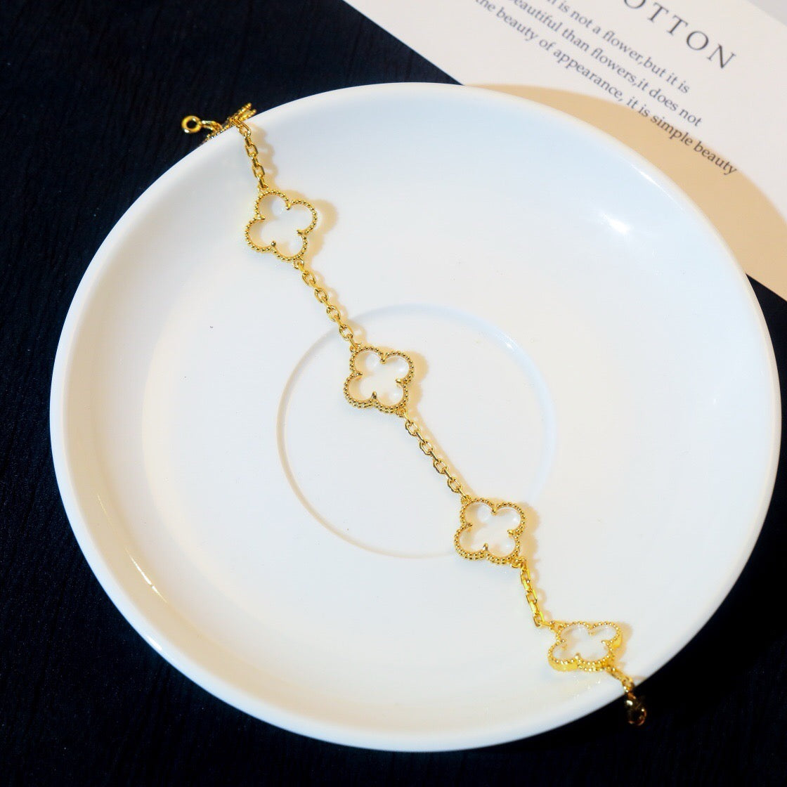[Riva Jewelry ]CLOVER 5 MOTIF ROCK CRYSTAL BRACELET