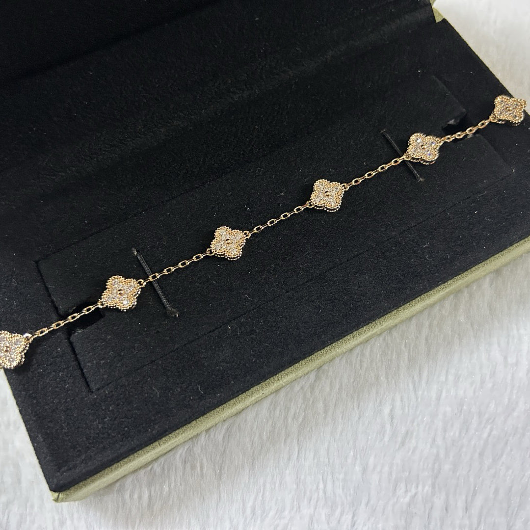 [Riva Jewelry ]CLOVER 6 MOTIF DIAMOND BRACELET