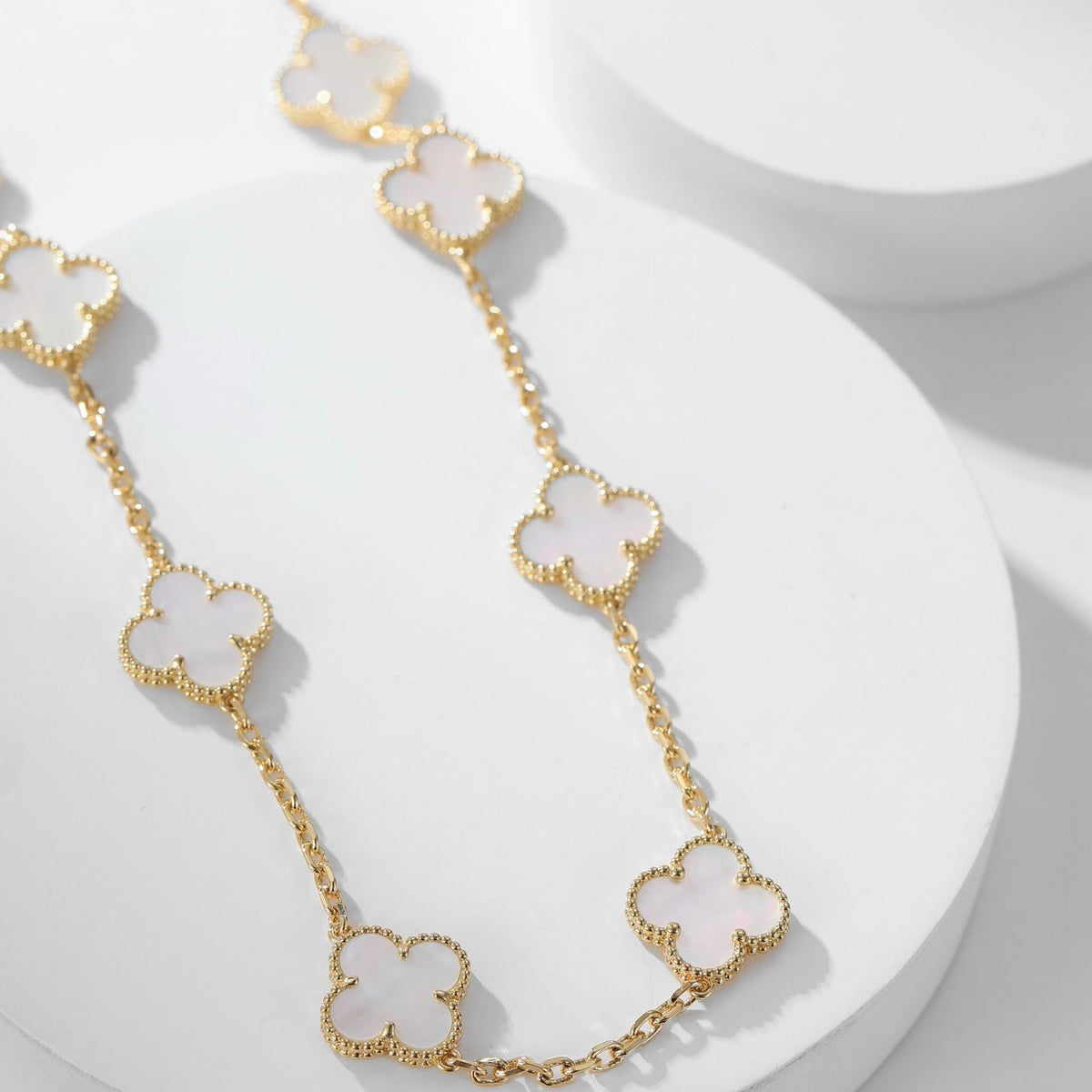 [Riva Jewelry ]CLOVER 10 MOTIFS WHITE MOTHER OF PEARL NECKLACE