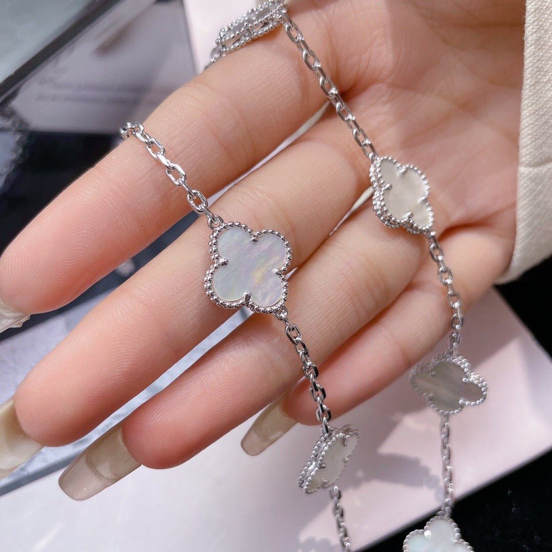 [Riva Jewelry ]CLOVER 10 MOTIFS WHITE MOTHER OF PEARL NECKLACE