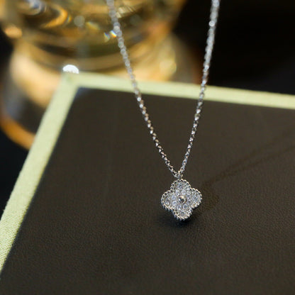 [Riva Jewelry ]CLOVER MINI 9.5MM PENDANT DIAMOND NECKLACE
