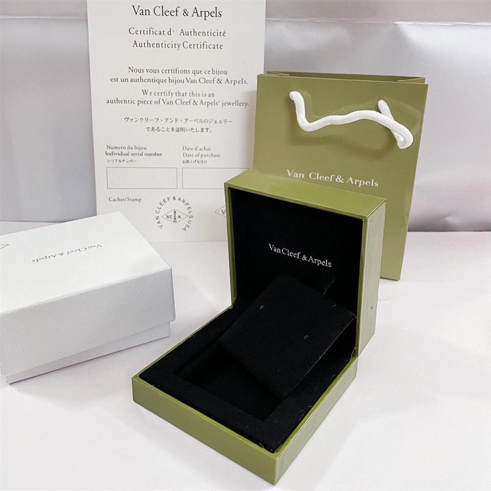 [Riva Jewelry]CLOVERブランドジュエリーボックス