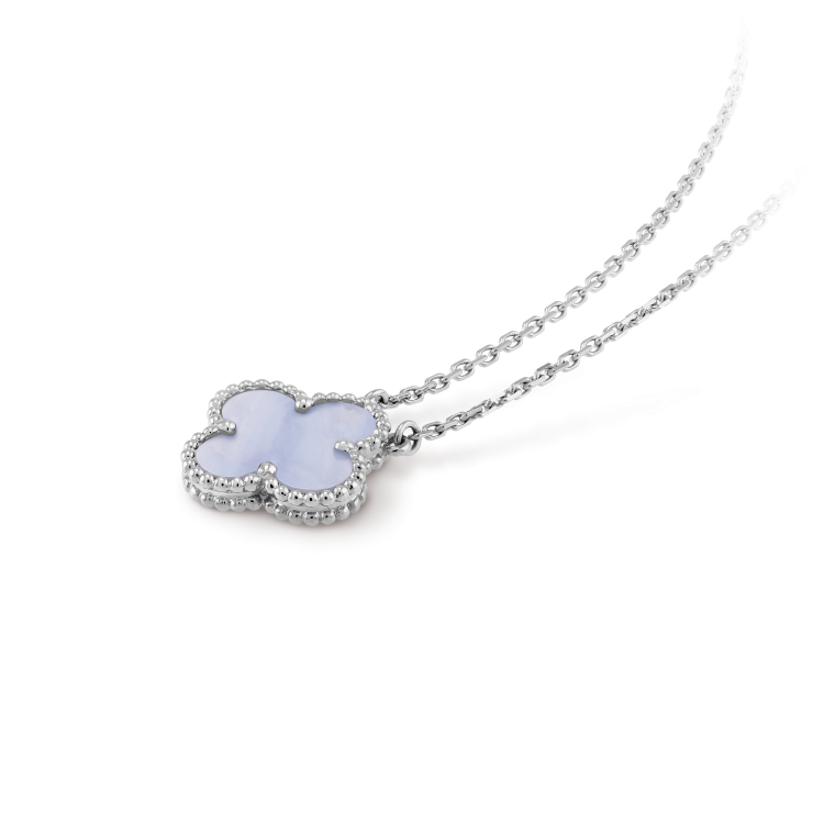 [Riva Jewelry ]CLOVER 15MM BLUE CHALCEDONY NECKLACE SILVER
