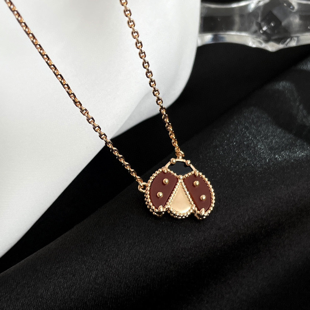 [Riva Jewelry ]LUCKY  CARNELIANS LADYBUG NECKLACE
