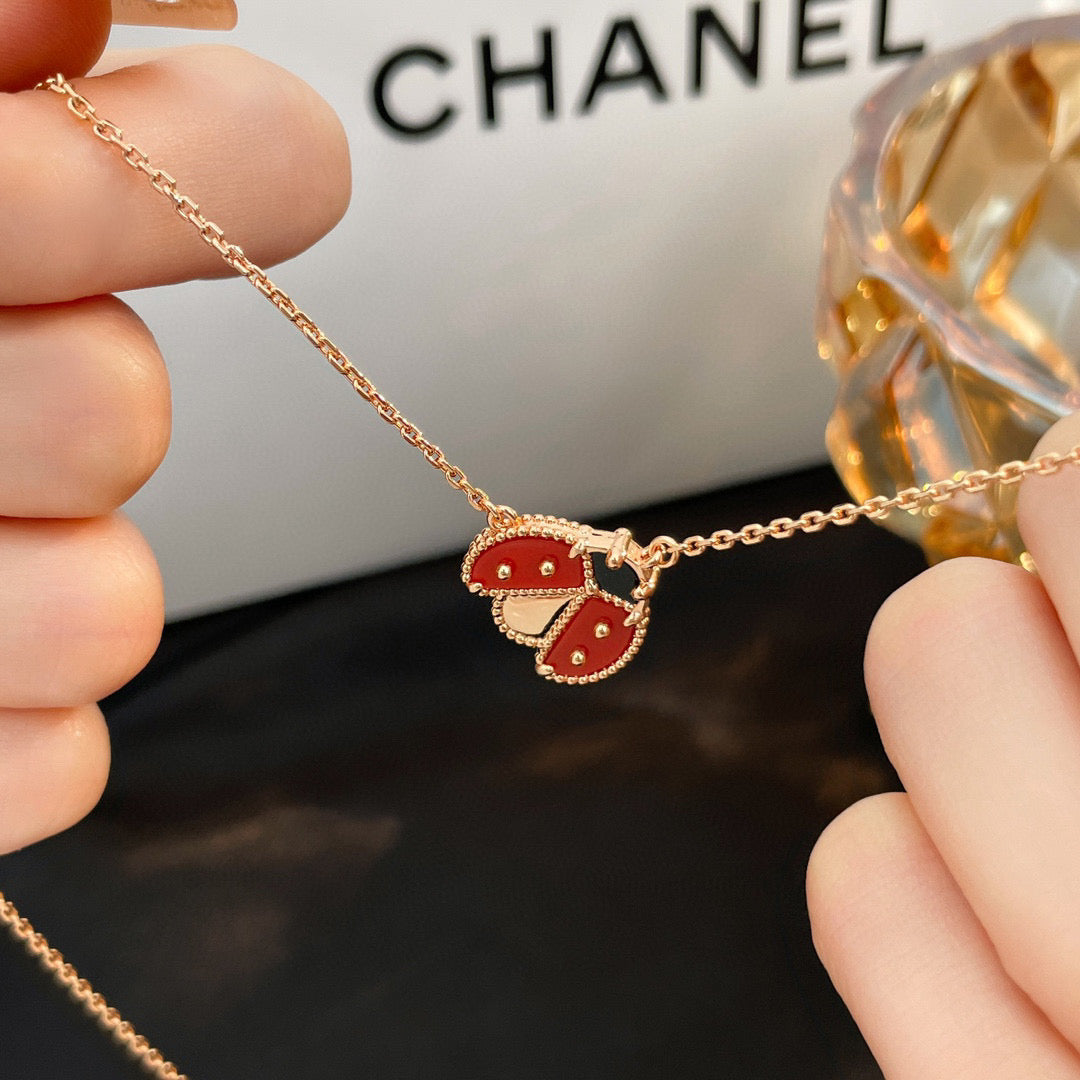 [Riva Jewelry ]LUCKY  CARNELIANS LADYBUG NECKLACE
