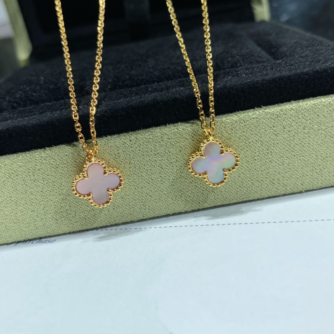 [Riva Jewelry ]CLOVER 9.5MM PINK MOTHER OF PEARL SINGLE FLOWER NECKLACE