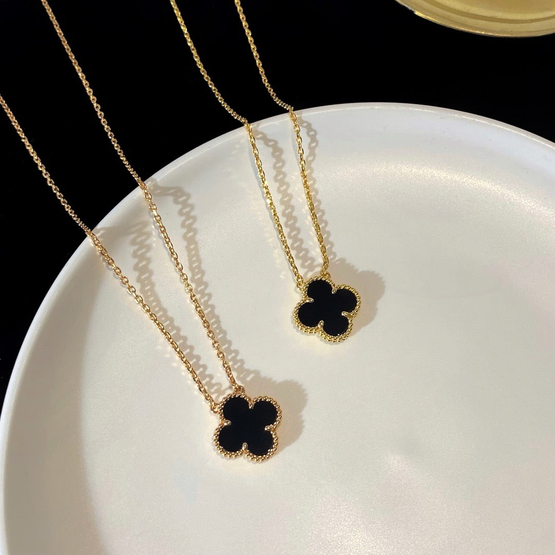 [Riva Jewelry ]CLOVER 15MM BLACK ONYX SINGLE FLOWER NECKLACE
