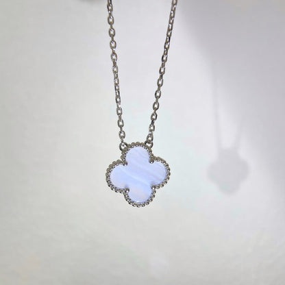 [Riva Jewelry ]CLOVER 15MM BLUE CHALCEDONY NECKLACE SILVER