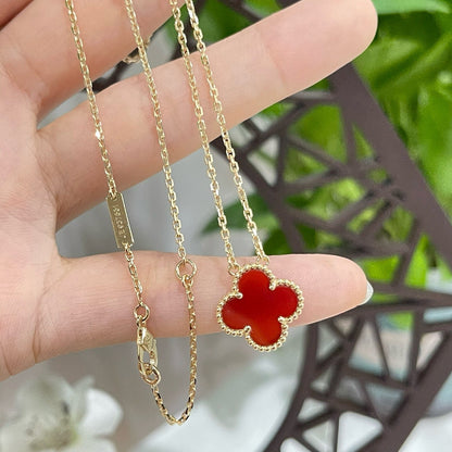 [Riva Jewelry ]CLOVER 15MM CARNELIAN SINGLE FLOWER NECKLACE