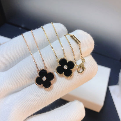 [Riva Jewelry ]CLOVER 15MM DIAMOND ONYX NECKLACE
