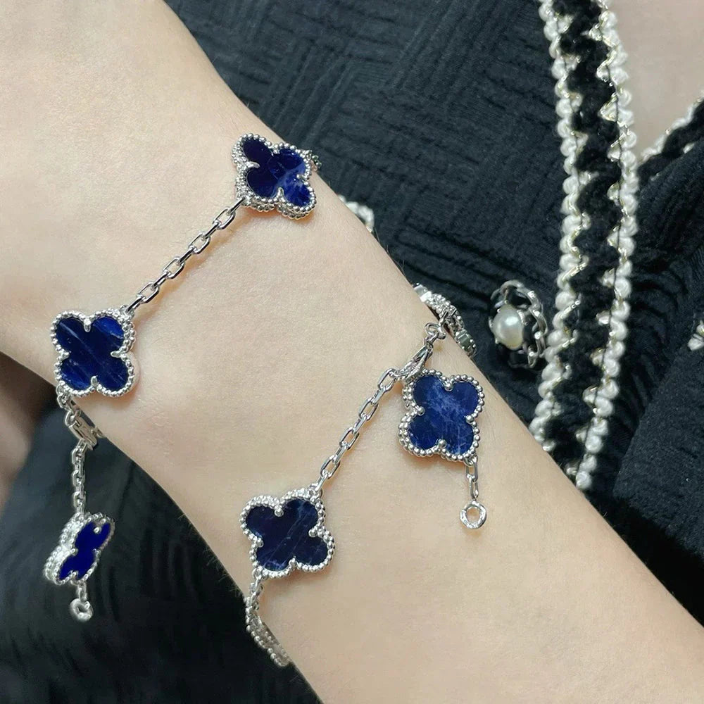 [Riva Jewelry]LUCKY CLOVER 5-MOTIF BRACELET - PIETERSITE-KOLLEKTION