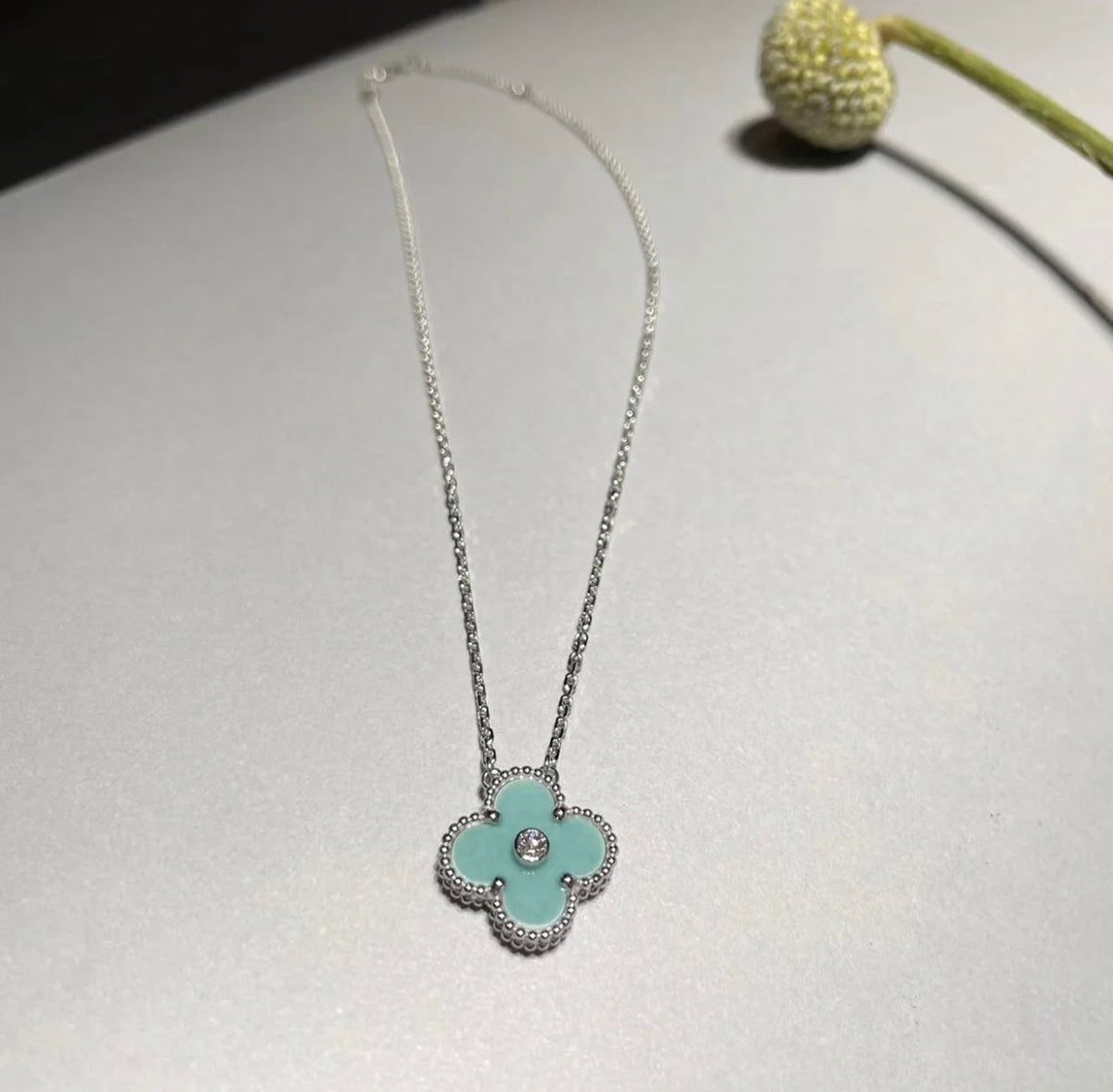 [Riva Jewelry ]CLOVER 1 DIAMOND LIGHT BLUE SILVER NECKLACE