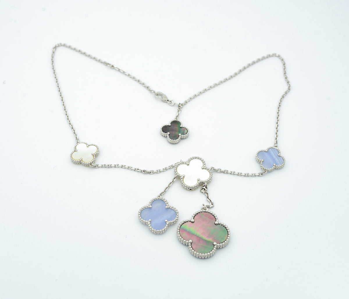 [Riva Jewelry ]CLOVER MOP CHALCEDONY NECKLACE SILVER 6 MOTIF