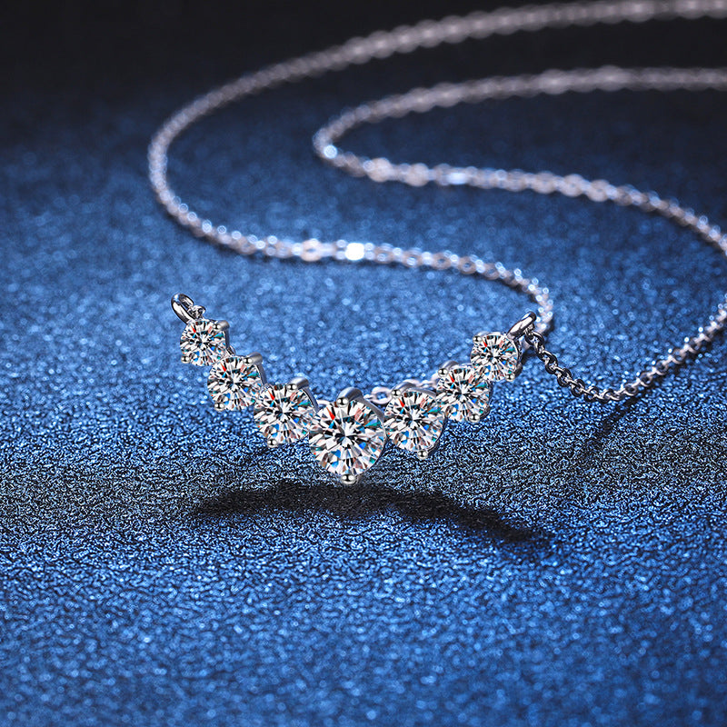 [Riva Jewelry]ミニマリストカーブスマイルモアッサナイトネックレス