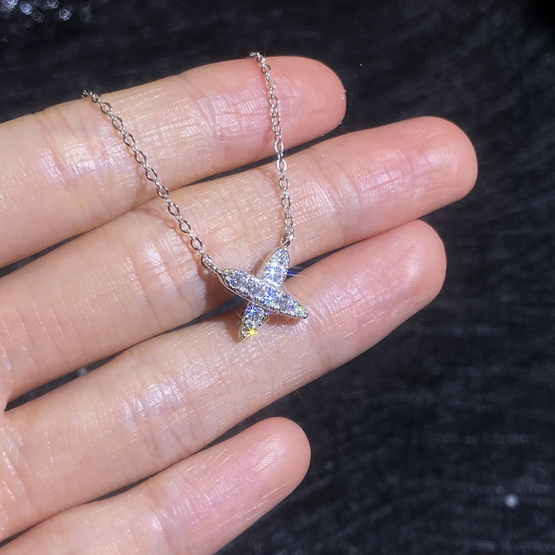 [Riva Jewelry]モダンXシェイプ パヴェモアッサナイトネックレス