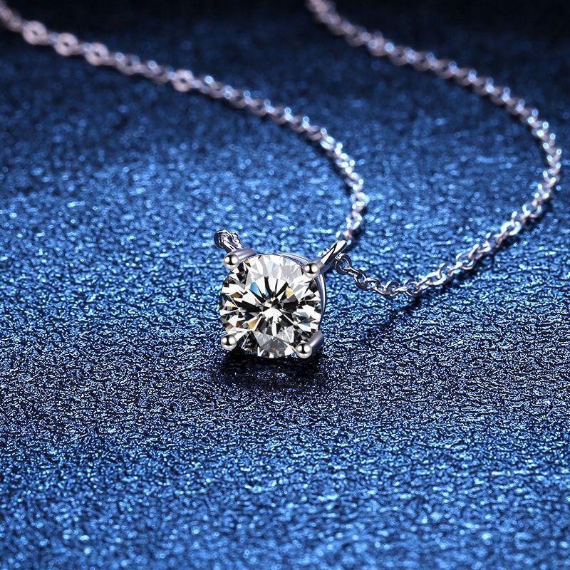 [Riva Jewelry]KLASSISCHE VIER-KRALLEN SOLITÄR-MOISSANIT-HALSKETTE