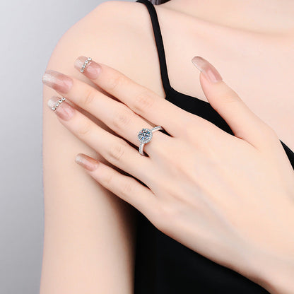 [Riva Jewelry]STRAHLENDER RUNDER HALO-VERLOBUNGSRING MIT MOISSANIT