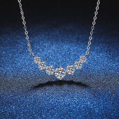 [Riva Jewelry]ミニマリストカーブスマイルモアッサナイトネックレス