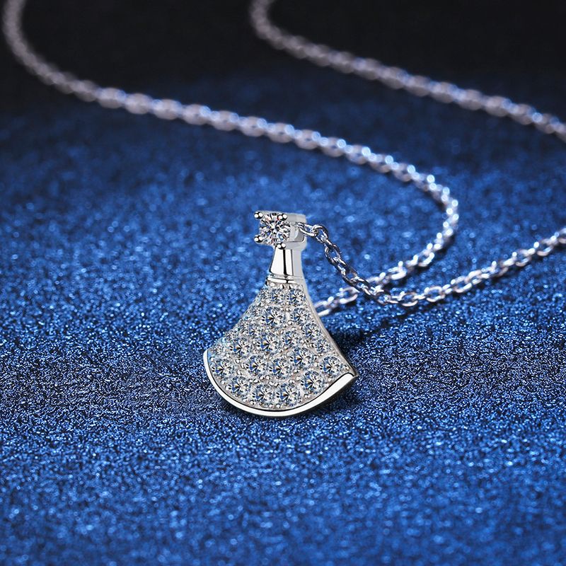 [Riva Jewelry]エレガントな扇形モアッサナイトペンダントネックレス