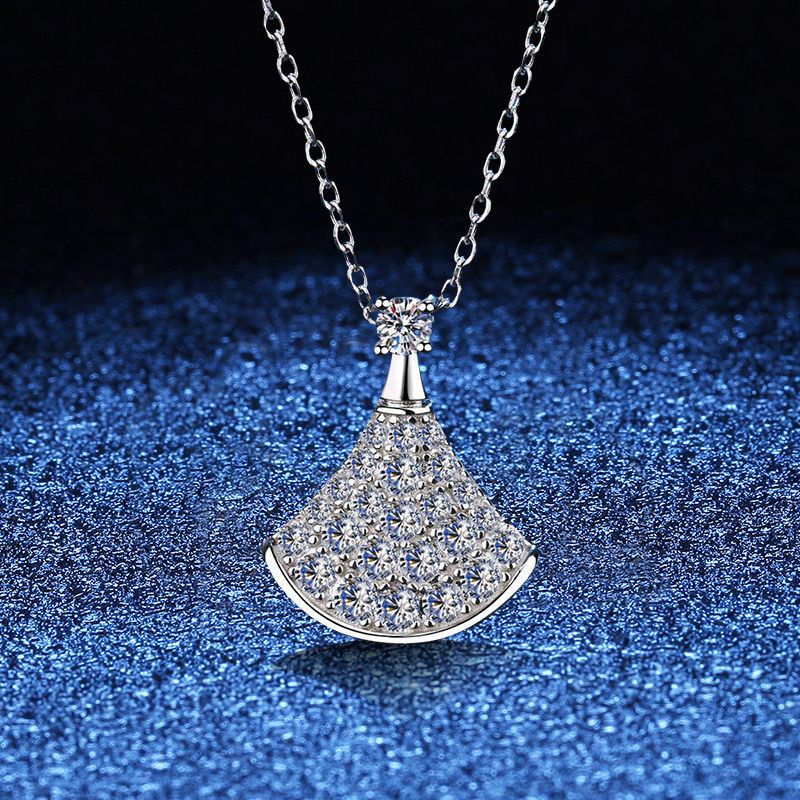 [Riva Jewelry]エレガントな扇形モアッサナイトペンダントネックレス
