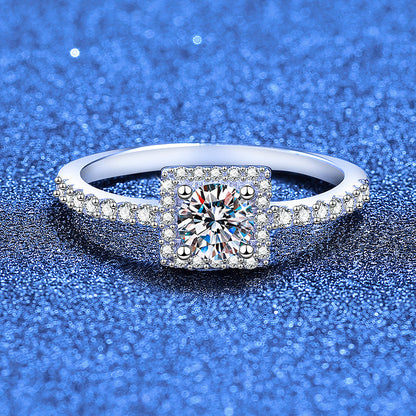 [Riva Jewelry]ZIERLICHER ZUCKERWÜRFEL-MOISSANIT-RING