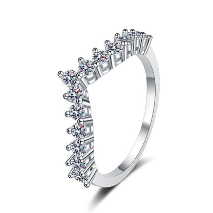 [Riva Jewelry]ELEGANTER V-FÖRMIGER CHEVRON-MOISSANIT-RING