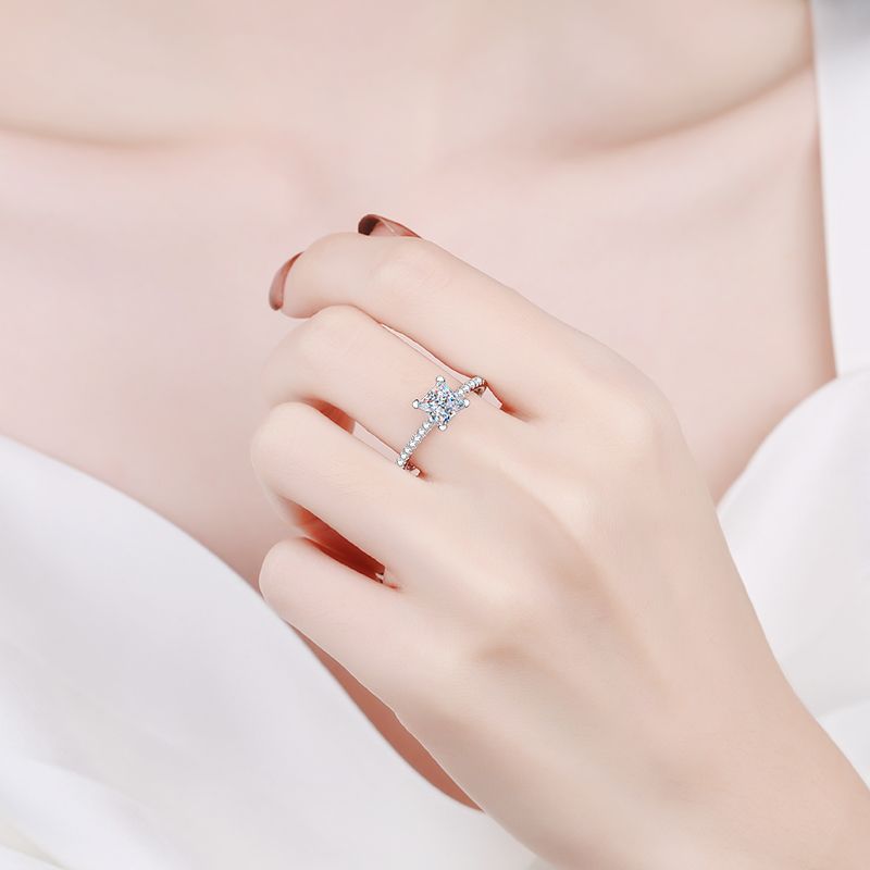 [Riva Jewelry]ELEGANTER MOISSANIT-VERLOBUNGSRING IM PRINZESSINNENSCHLIFF