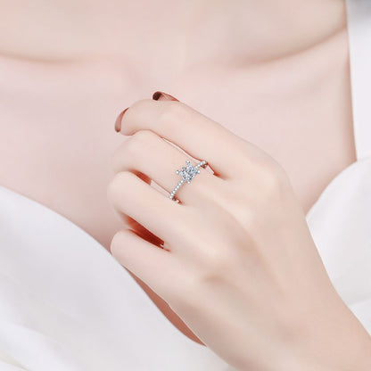 [Riva Jewelry]ELEGANTER MOISSANIT-VERLOBUNGSRING IM PRINZESSINNENSCHLIFF