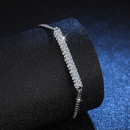 [Riva Jewelry]LÄCHELNDES GEBOGENES MOISSANIT-ARMBAND