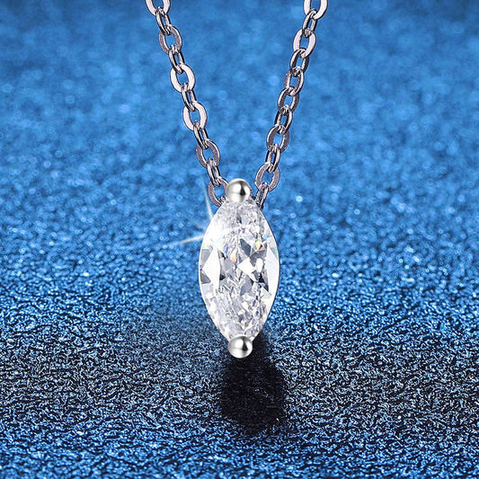 [Riva Jewelry]洗練されたマーキスカット モアッサナイトペンダントネックレス