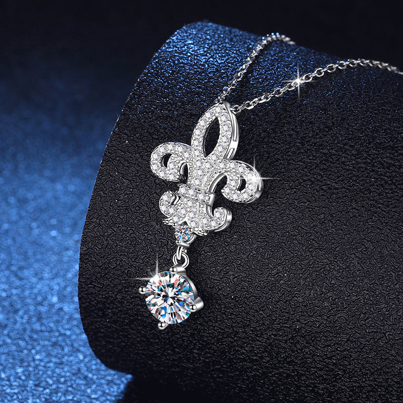 [Riva Jewelry]ROYAL FLEUR-DE-LIS MOISSANIT ANHÄNGERKETTE