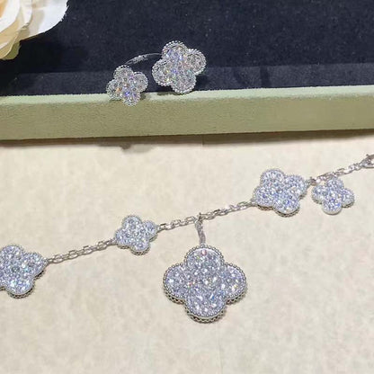 [Riva Jewelry ]CLOVER 6 MOTIFS SILVER DIAMOND BRACELET