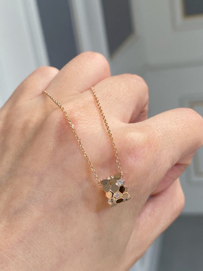 [Riva Jewelry ]BEE LOVE DIAMOND NECKLACE