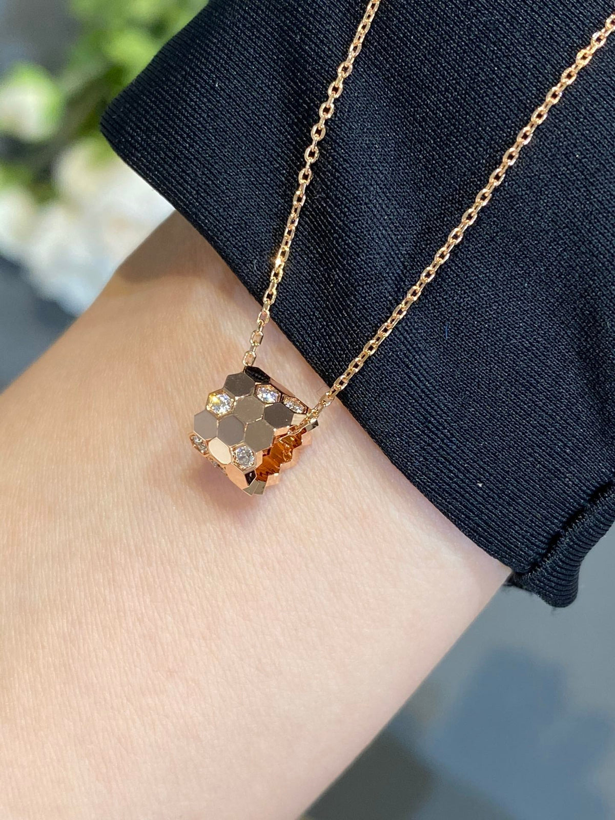 [Riva Jewelry ]BEE LOVE DIAMOND NECKLACE