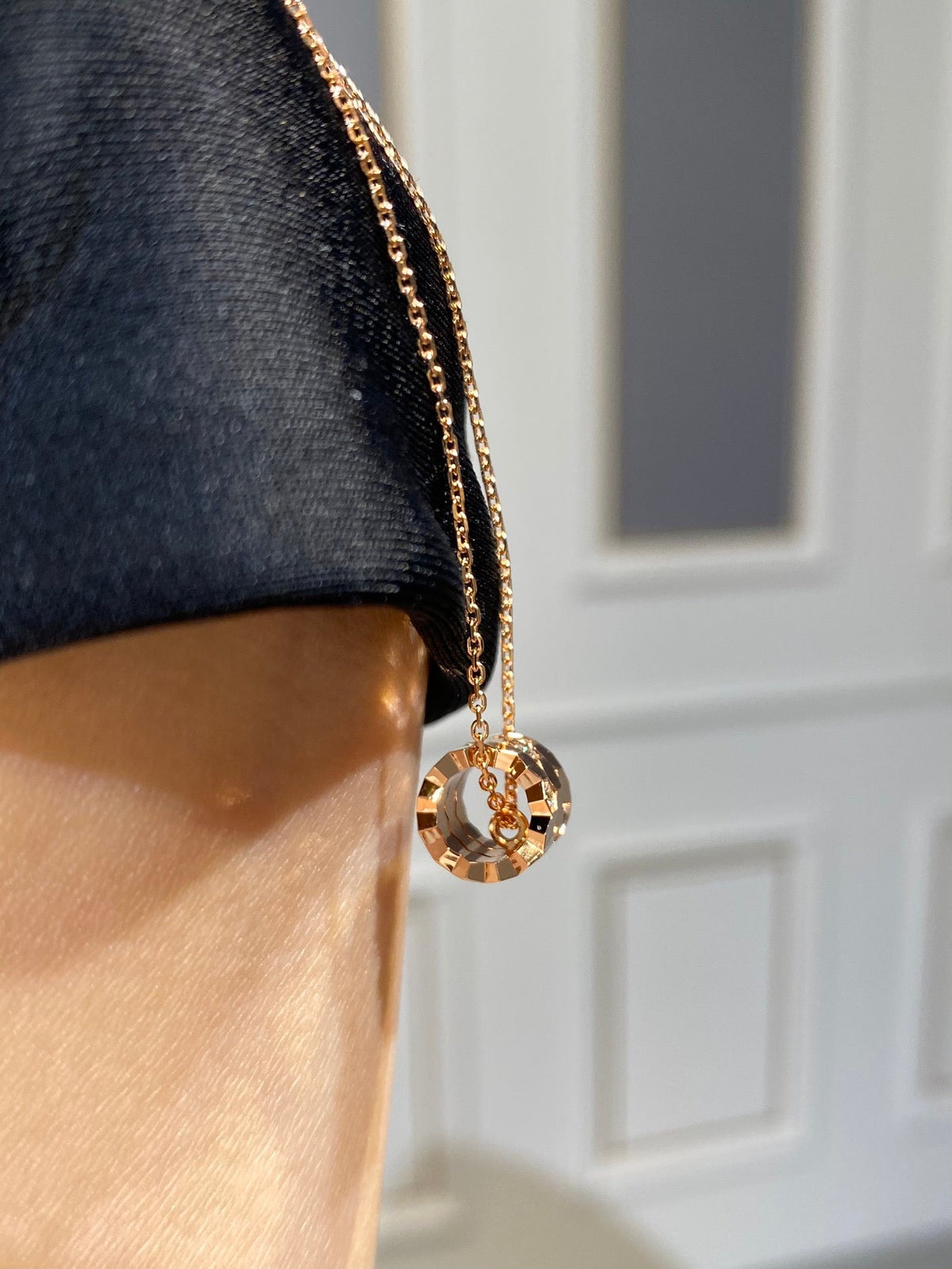 [Riva Jewelry ]BEE LOVE DIAMOND NECKLACE