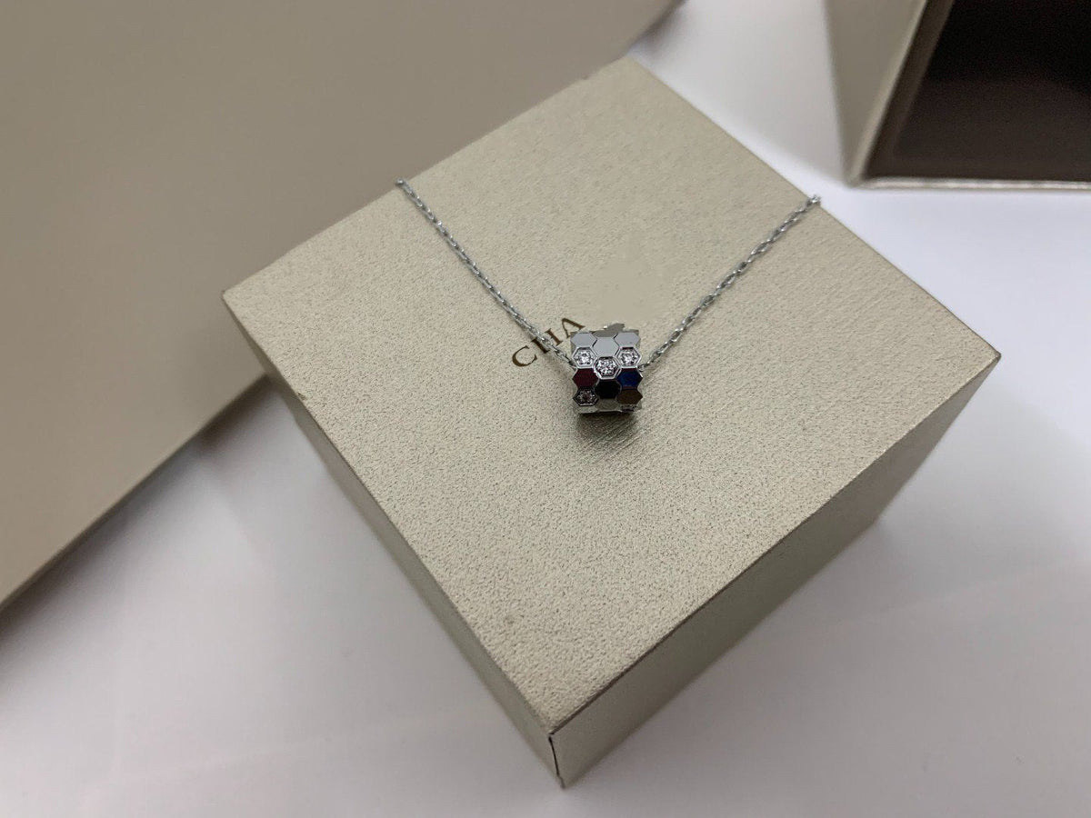 [Riva Jewelry ]BEE LOVE DIAMOND NECKLACE