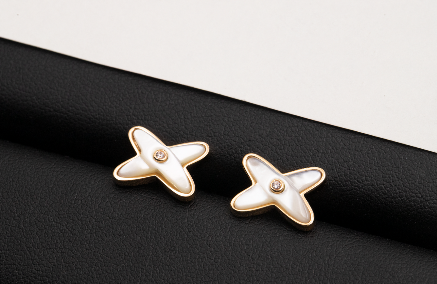 [Riva Jewelry]JEUX DE WHITE MOP ROSE GOLD DIAMOND OHRRINGE