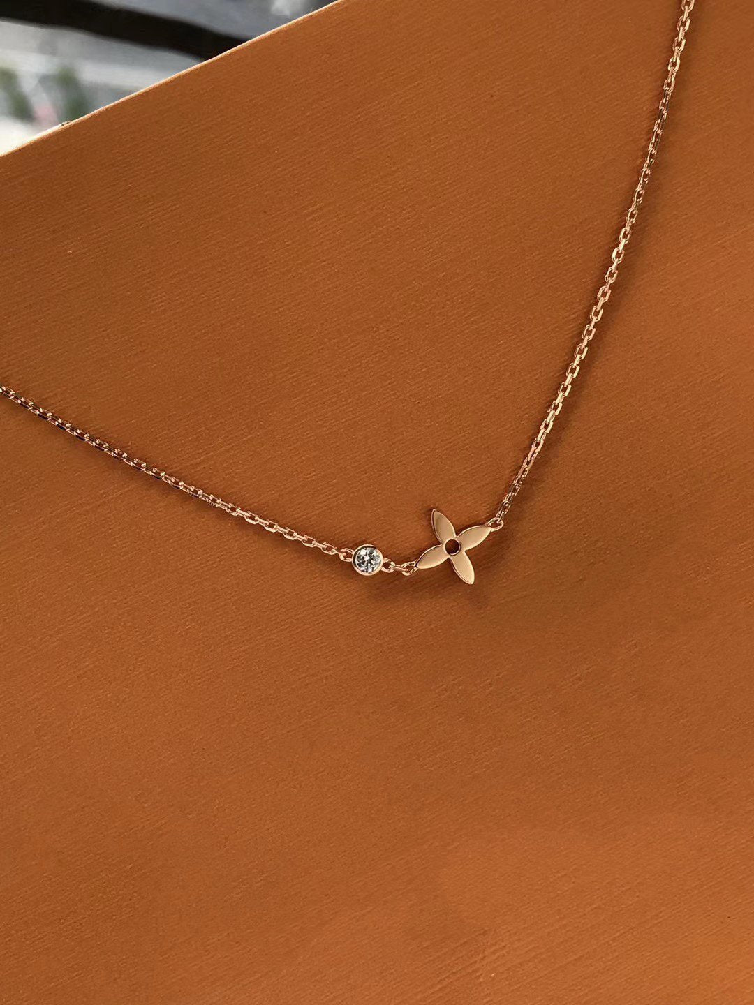 [Riva Jewelry]BLOSSOM ANHÄNGER ROSEGOLD MIT DIAMANTEN