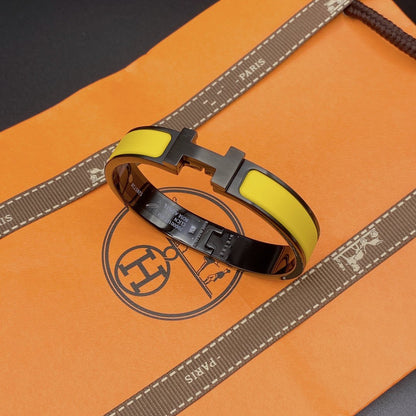 [Riva Jewelry ]CLIC HM SO BLACK YELLOW BRACELET