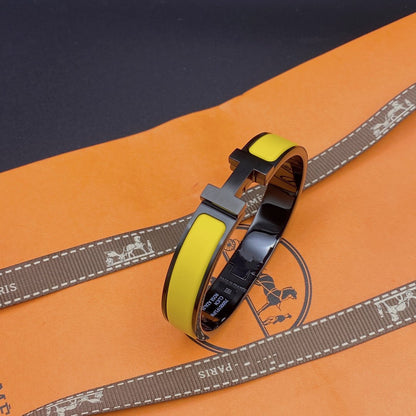 [Riva Jewelry ]CLIC HM SO BLACK YELLOW BRACELET
