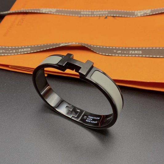 [リーバ・ジュエリー] クリック HM ソー ブラック グレー ブレスレット