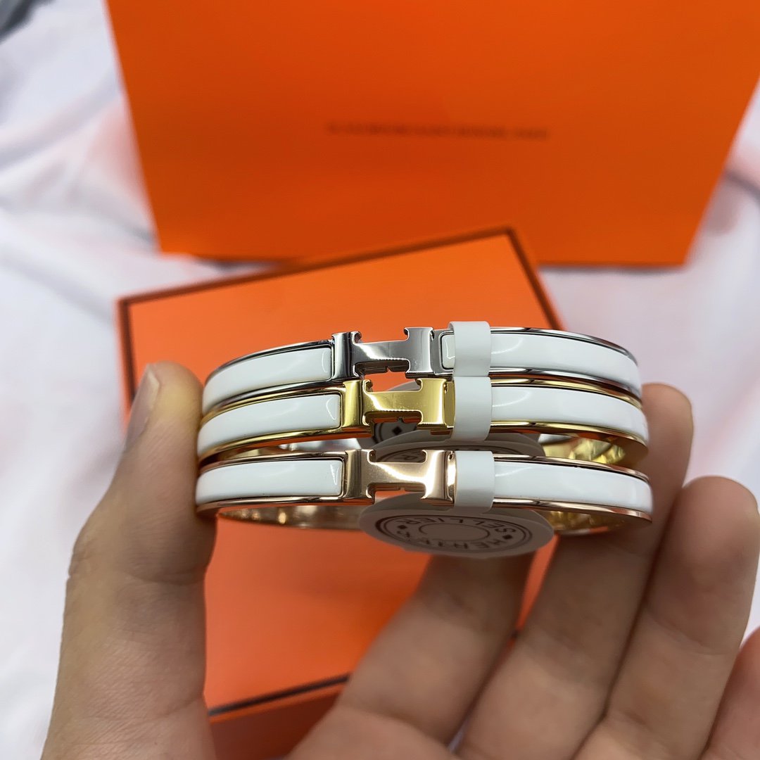 [Riva Jewelry ]CLASSIC HM CLIC WHITE 8MM ENAMEL BRACELET